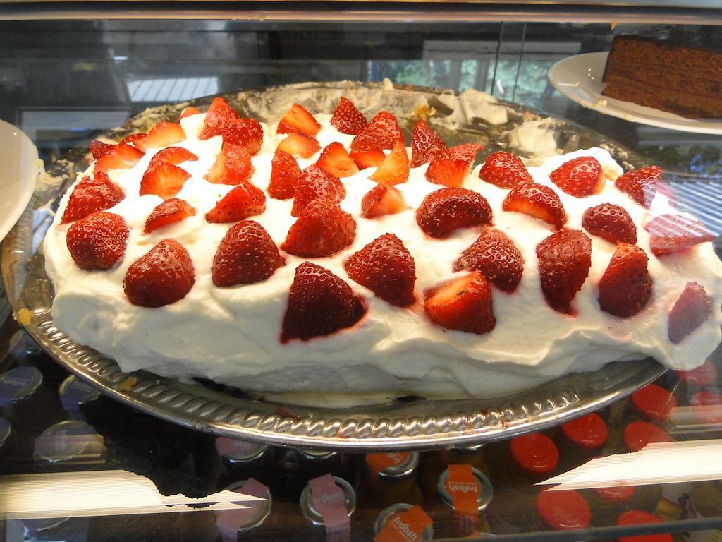 נאובו Hotel & Cafe Lanterna מראה חיצוני תמונה